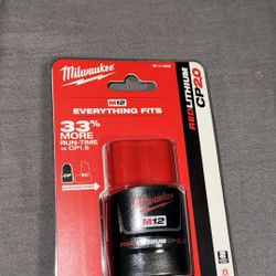 Milwaukee Battery M12 40-11-2420
