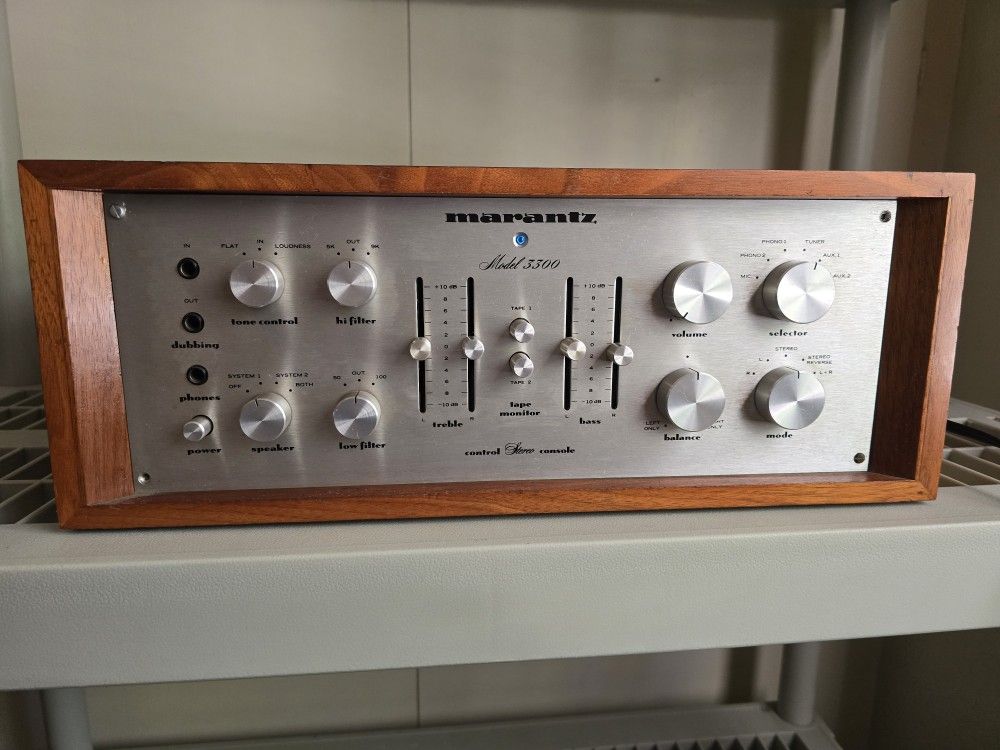 Marantz 3300 Stereo Preamplifier