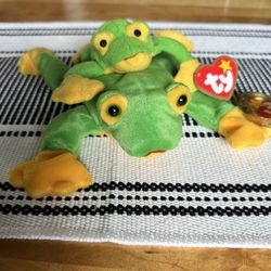 Ty Beanie Babies Smoochy The Frog 