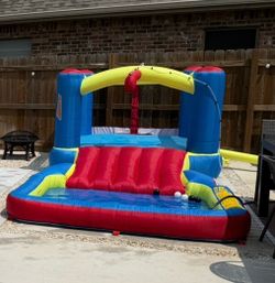 Inflatable Bounce House with Water Slide