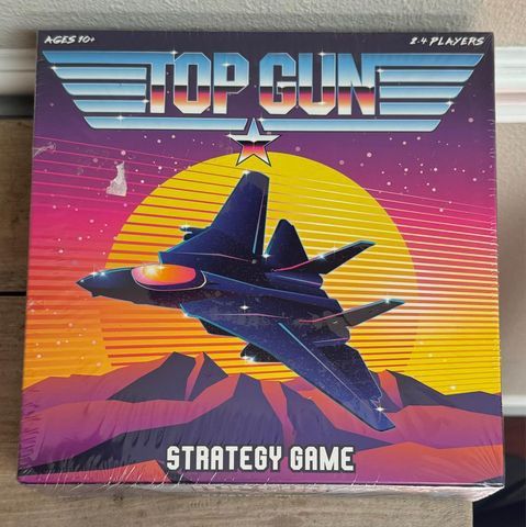 NEW and SEALED Top Gun Strategy Board Game just $10 xox