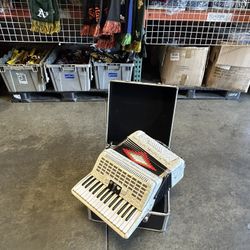 Great 😊 Piano accordion 🪗  34 Button 