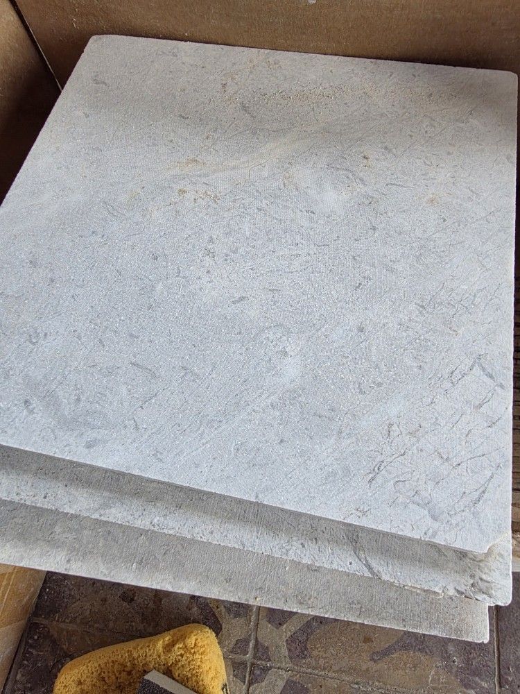 Smoke Tumbled Marble Tile - Mountain Mist