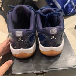 Jordan 11 Retro Navy Gum Size 10