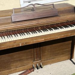 FREE GRAND PIANO 
