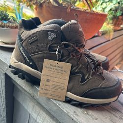 Bearpaw Lars Men's Hiking Shoes, a waterproof suede boot designed for outdoor performance