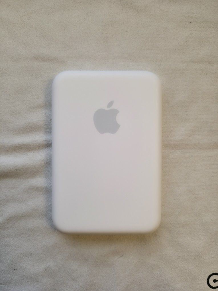 Apple MagSafe Wireless Portable Charger