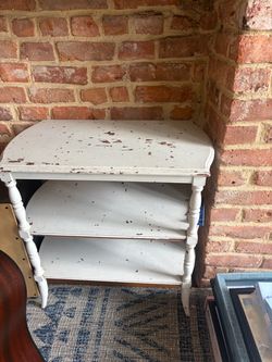 White accent table