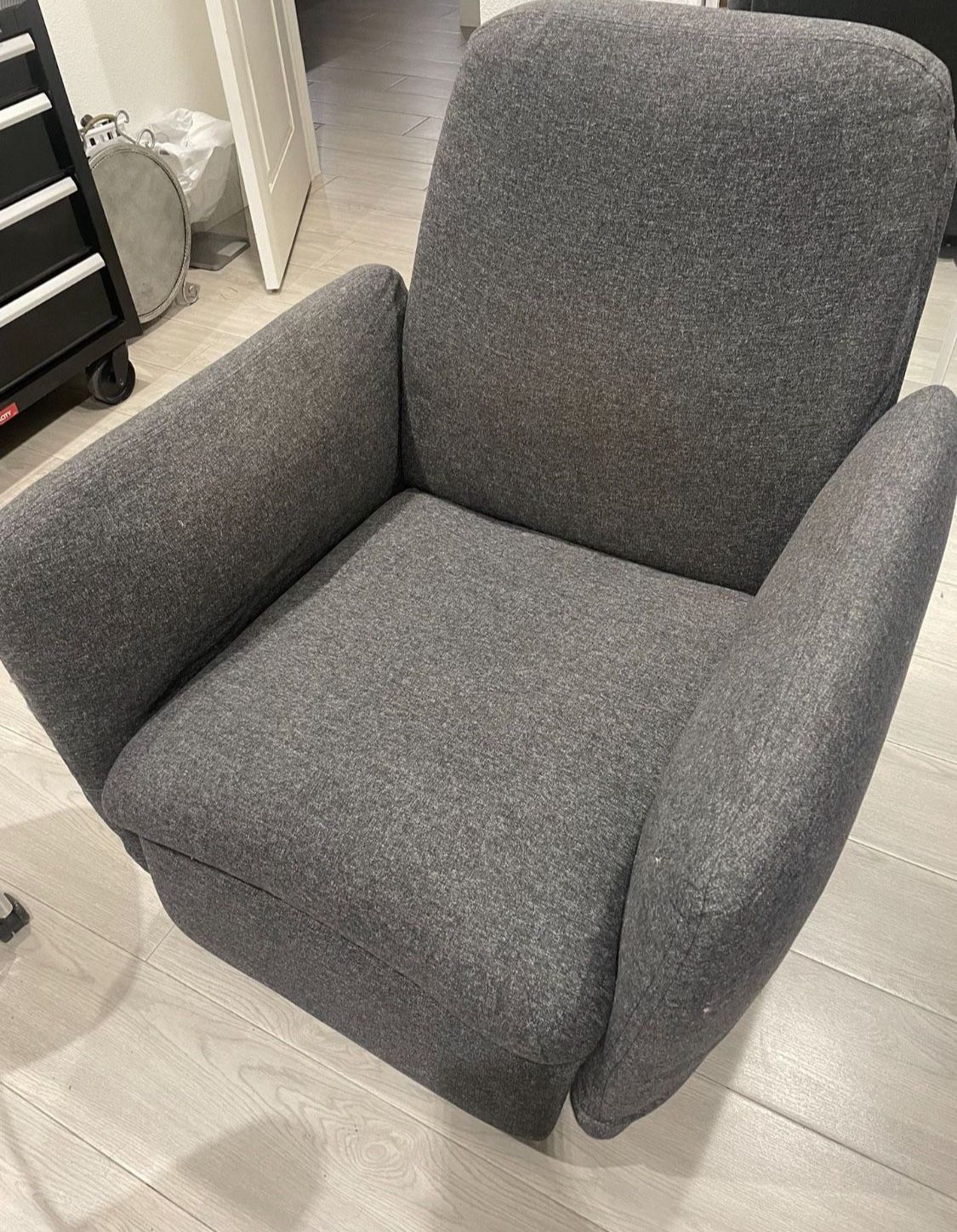 RECLINER