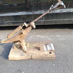 Western Skeet Shooter 