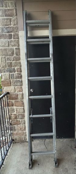 Escalera 16” pies