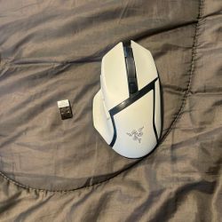 White Razer Basilisk V3 Bluetooth Gaming Mouse 
