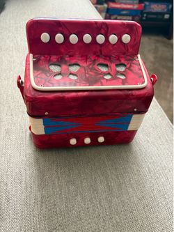 Red Mini Accordion  ( pick up in hesperia ca )
