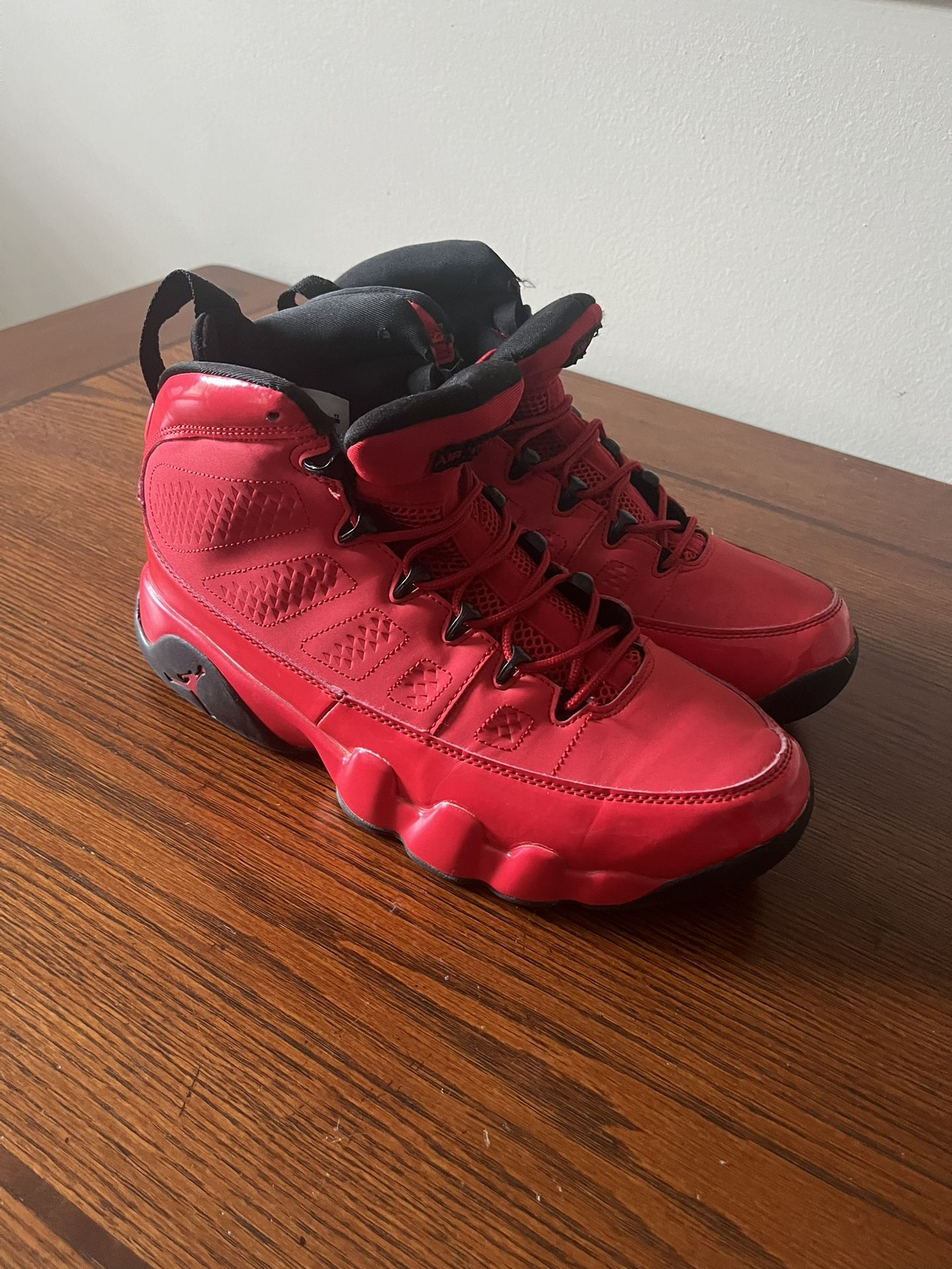 Nike Air Jordan Retro Chile Red” Sneakers Men's Size Used