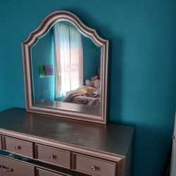 Rose Gold Dresser Headboard And Footboard Bed