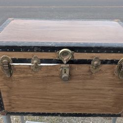 Antique Wooden & Metal Steamer Trunk Chest 33"x19"x20.5" – Rustic Storage
