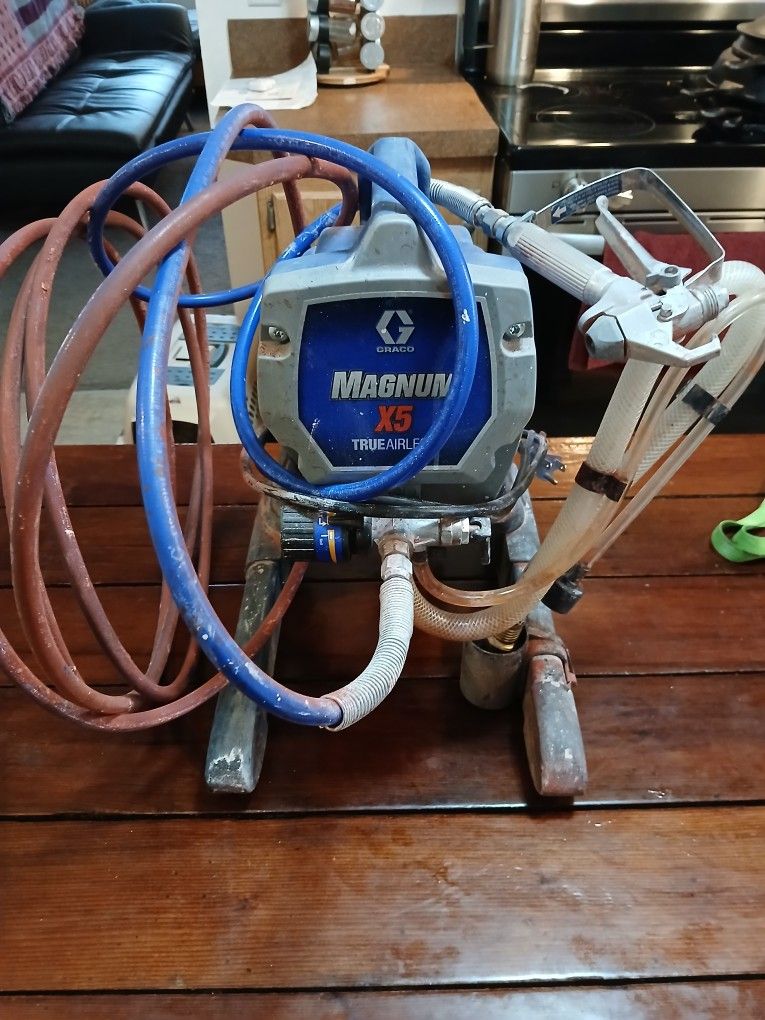 Graco Magnum X5 Airless Paint Sprayer $200