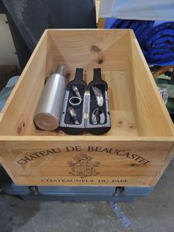 Wine box and accessories