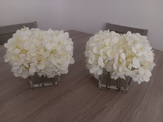 Floral w/ glass vase