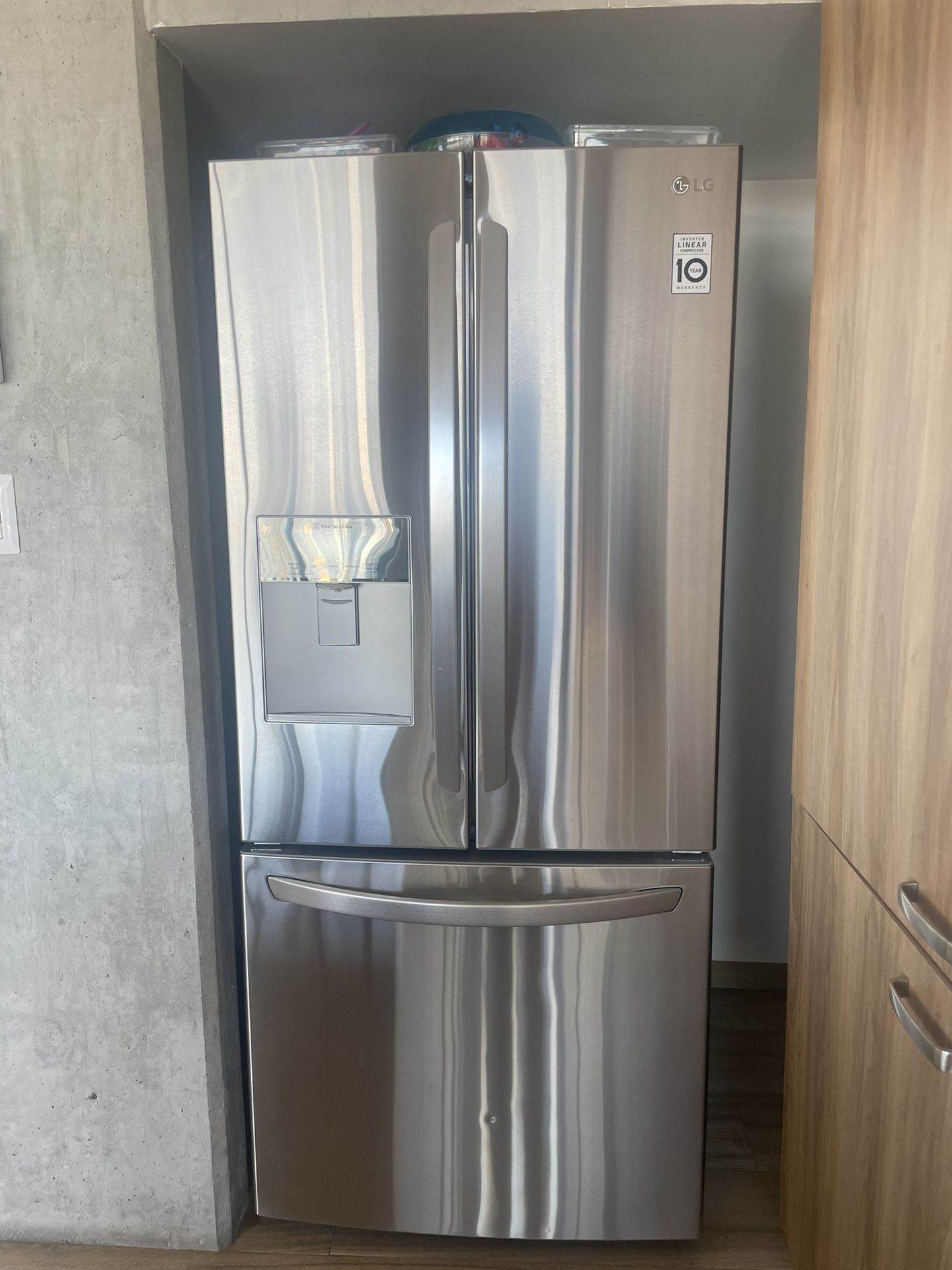 Refrigerator