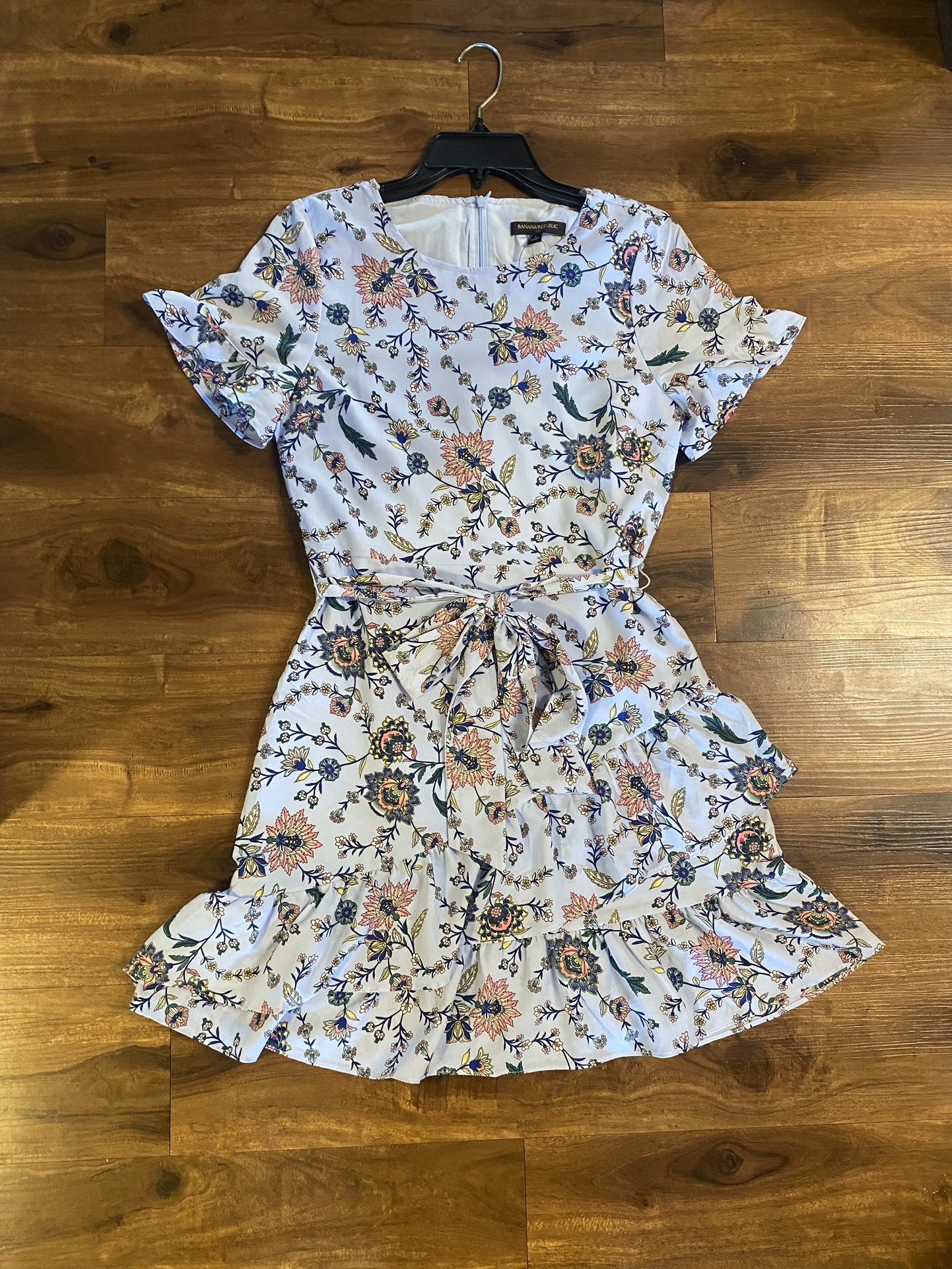 Brand new womans Banana Republic brand blue floral dress up for sale