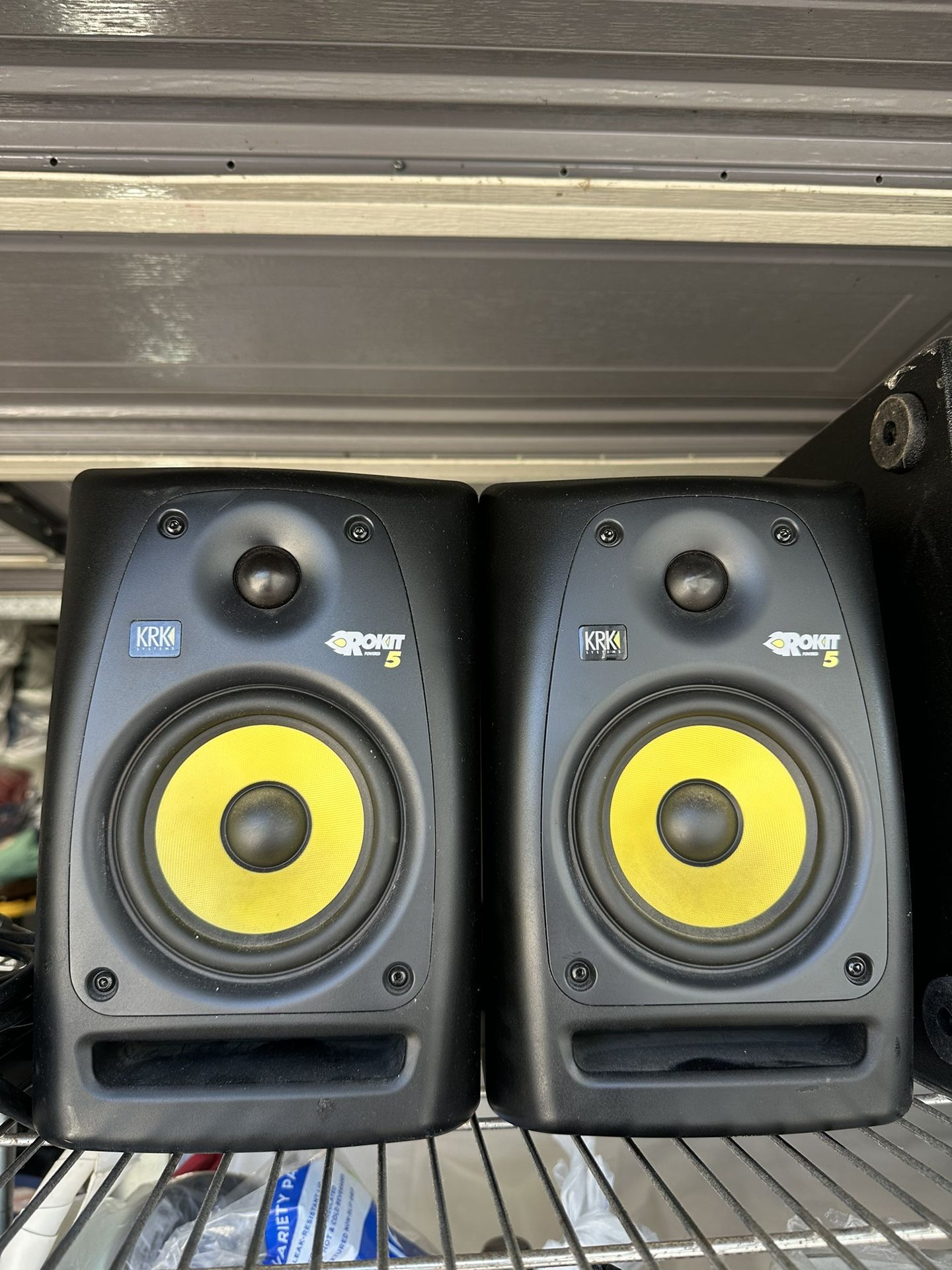 KRK Rokit 5 Gen 3 & m audio interface m track 2x2