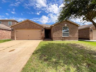 Unit 101 | 3 bd | 2 ba | 1658 sqft 8735 Hazel Rose Sky Dr, Humble, TX 77338