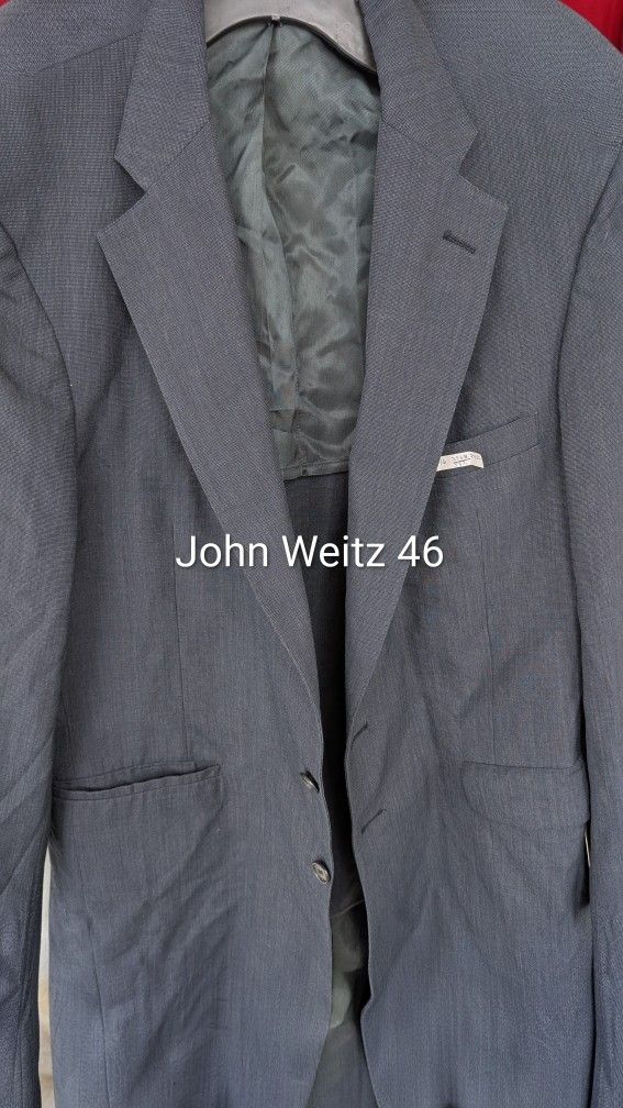 Mens John Weitz By Palm Beach 46, Dark Blue, Shoulders 23, Sleeve 24, Length 33. One Vent. Tailored For Harry's Clothing Big And Tall Doesn't Have A M