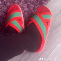 Gucci Slides Size 9 Dm To Buy 50$