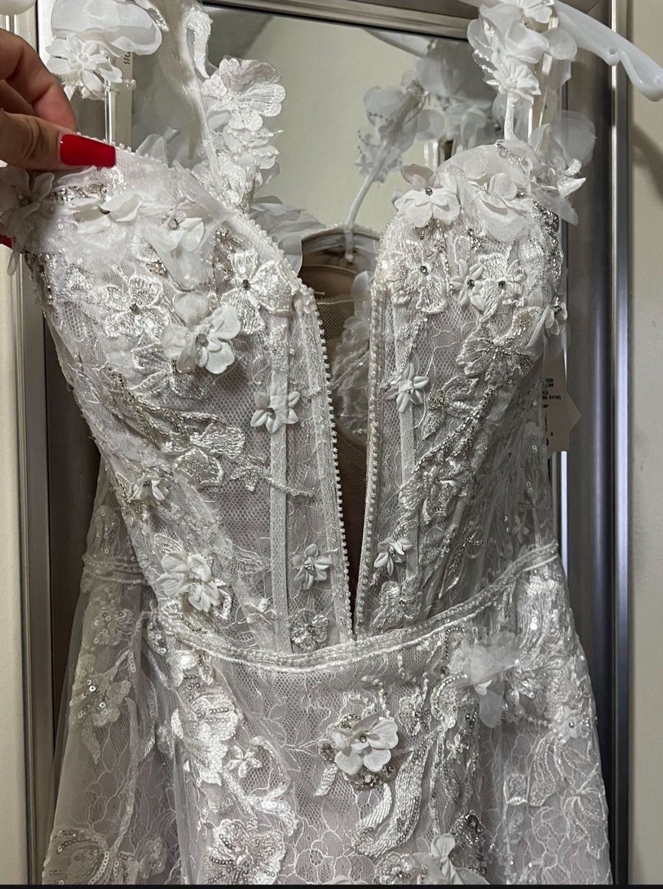 Davids Bridal Wedding Dress & Cathedral Veil - bombsquadbeer.co.uk