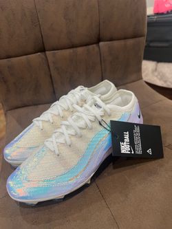 Soccer cleats size 6.5