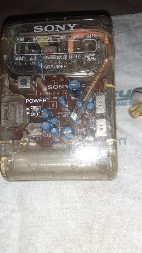 Vintage Sony SRF-39FP FEDERAL PRISON ISSUE TRANSPARENT AM/FM ANALOG RADIO