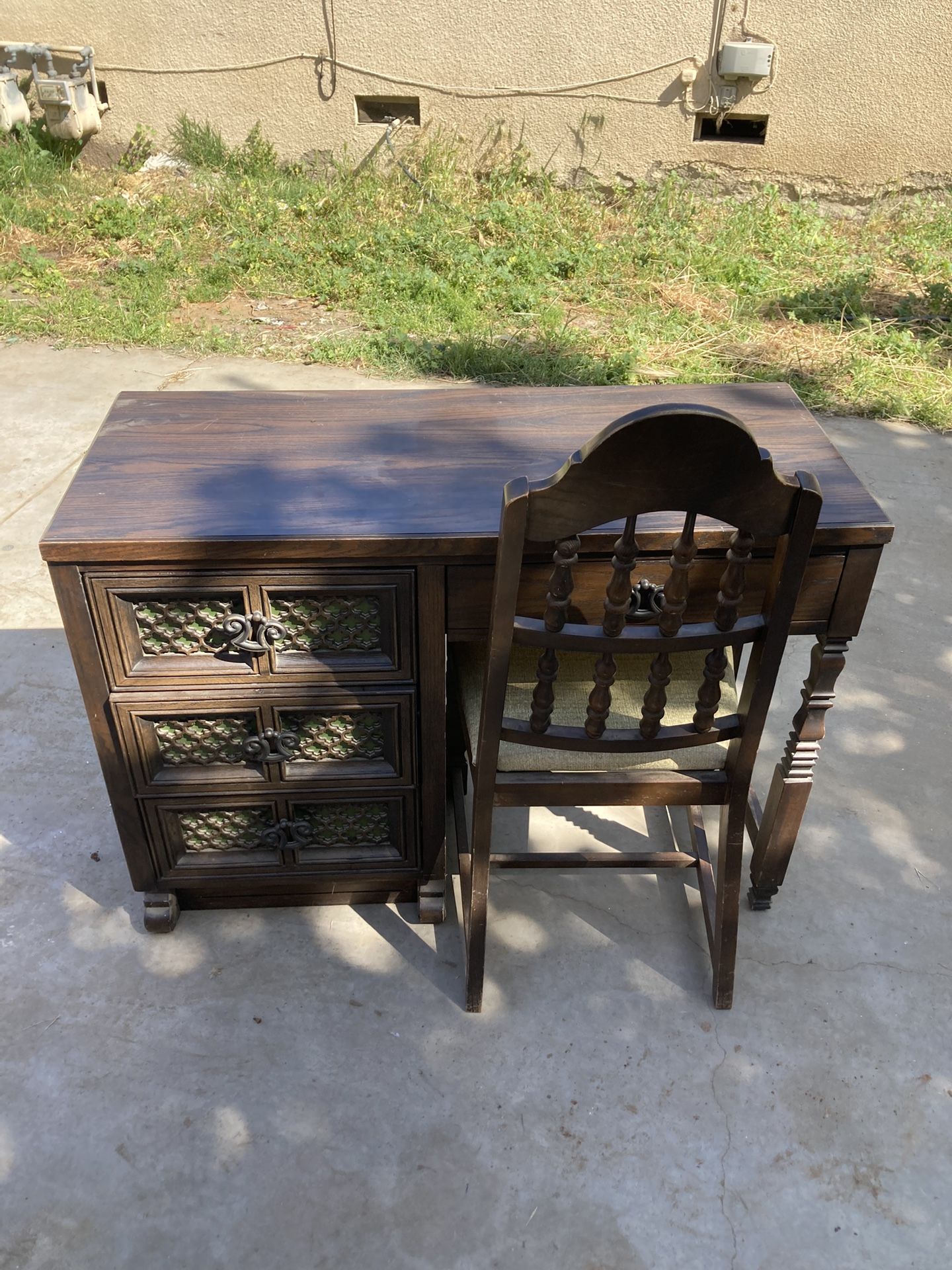 Beautiful Antique Desk Vanity Table