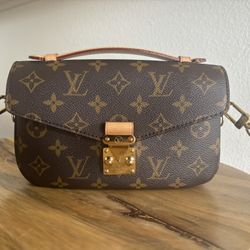 Pochette Métis East west 