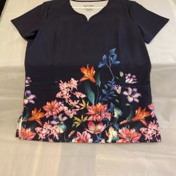 Brand New Size Small (set of 2)Scrub tops 