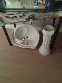 Pedestol & sink