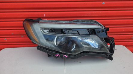 Honda Pilot Right Side Headlight 2016-2022