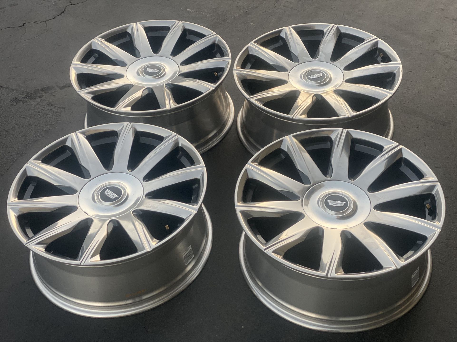 22” Cadillac Escalade GM New Wheels Rims for Sale in Huntington Beach ...