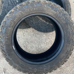 33/12.50/20 Nitto Recon Grappler At