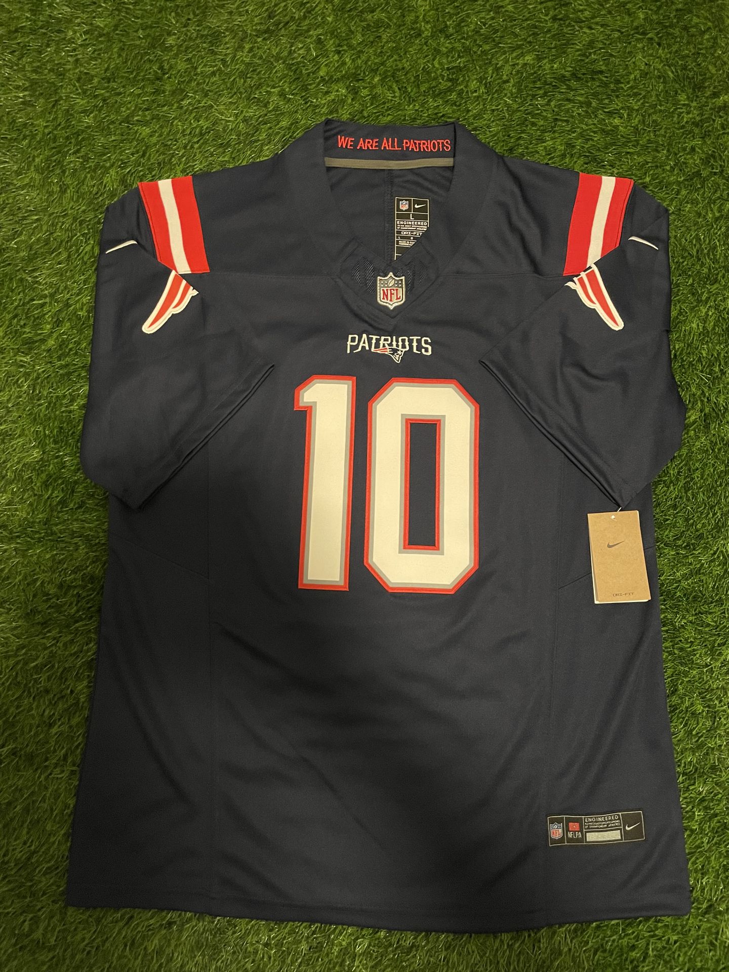 New England Patriots Drake Maye Vapor FUSE Limited Jersey - Men’s Large