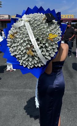 Graduation money bouquet