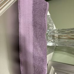 Kohl's Purple Hand Towel