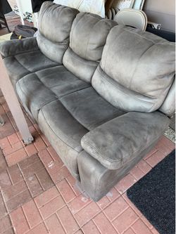 Reclining couch