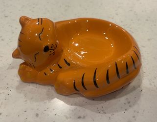 Cat dish