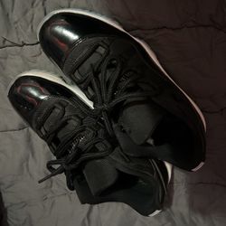 Jordan 11s Space Jam Lows Size 8-5 M