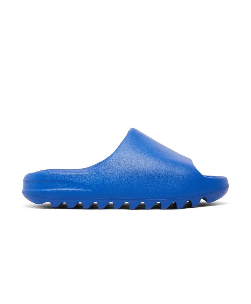 Adidas Yeezy Slides- Comfort Meets Style