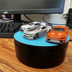 Hotwheel premium Ford mustang lot