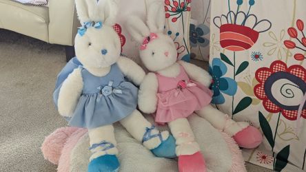 Two Big Bunnies (Kid Toy)