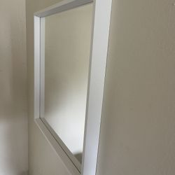 Modern White Wall Mirror – Clean & Minimal