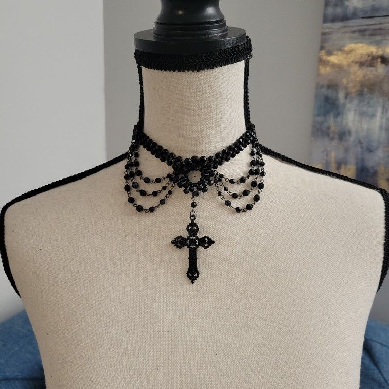 Black Choker With Cross Pendant 